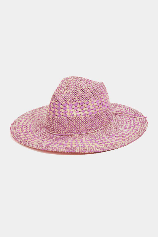 Sun hat with checkered pattern made of straw weave