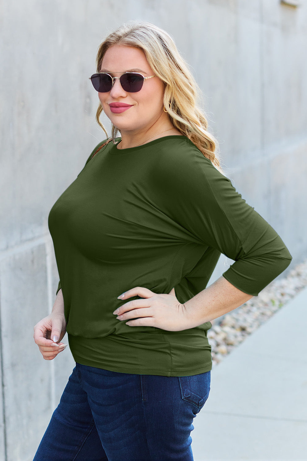 Round Neck Green Color Batwing Sleeve Blouse